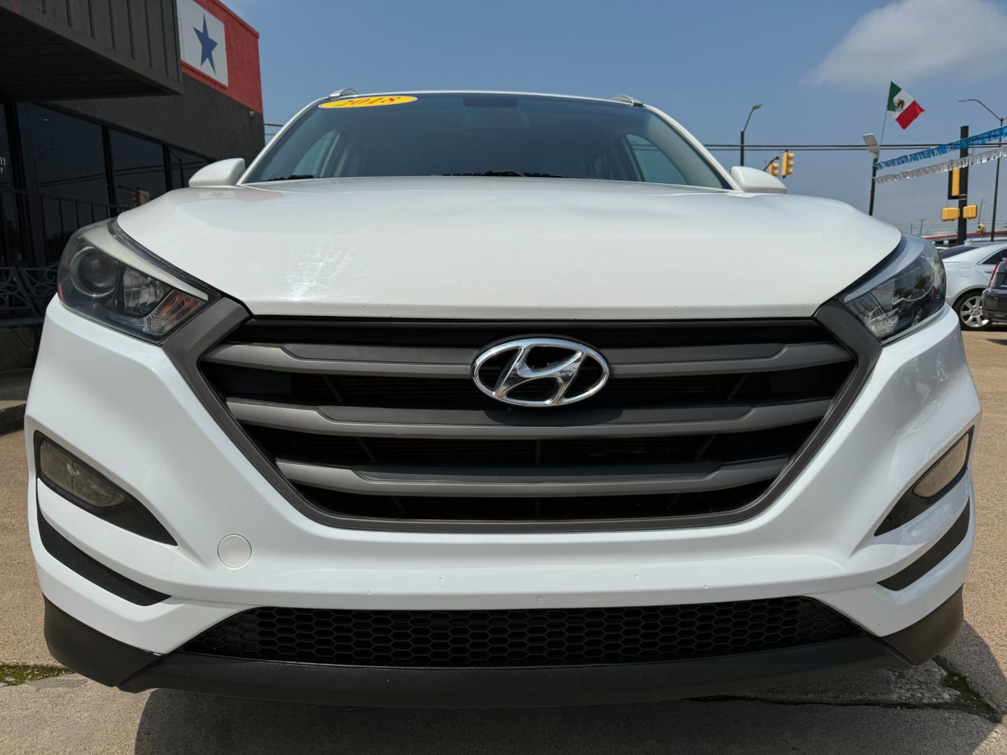 2018 WHITE HYUNDAI TUCSON BASE; SPORT; (KM8J33A40JU) , located at 5900 E. Lancaster Ave., Fort Worth, TX, 76112, (817) 457-5456, 0.000000, 0.000000 - Photo#2